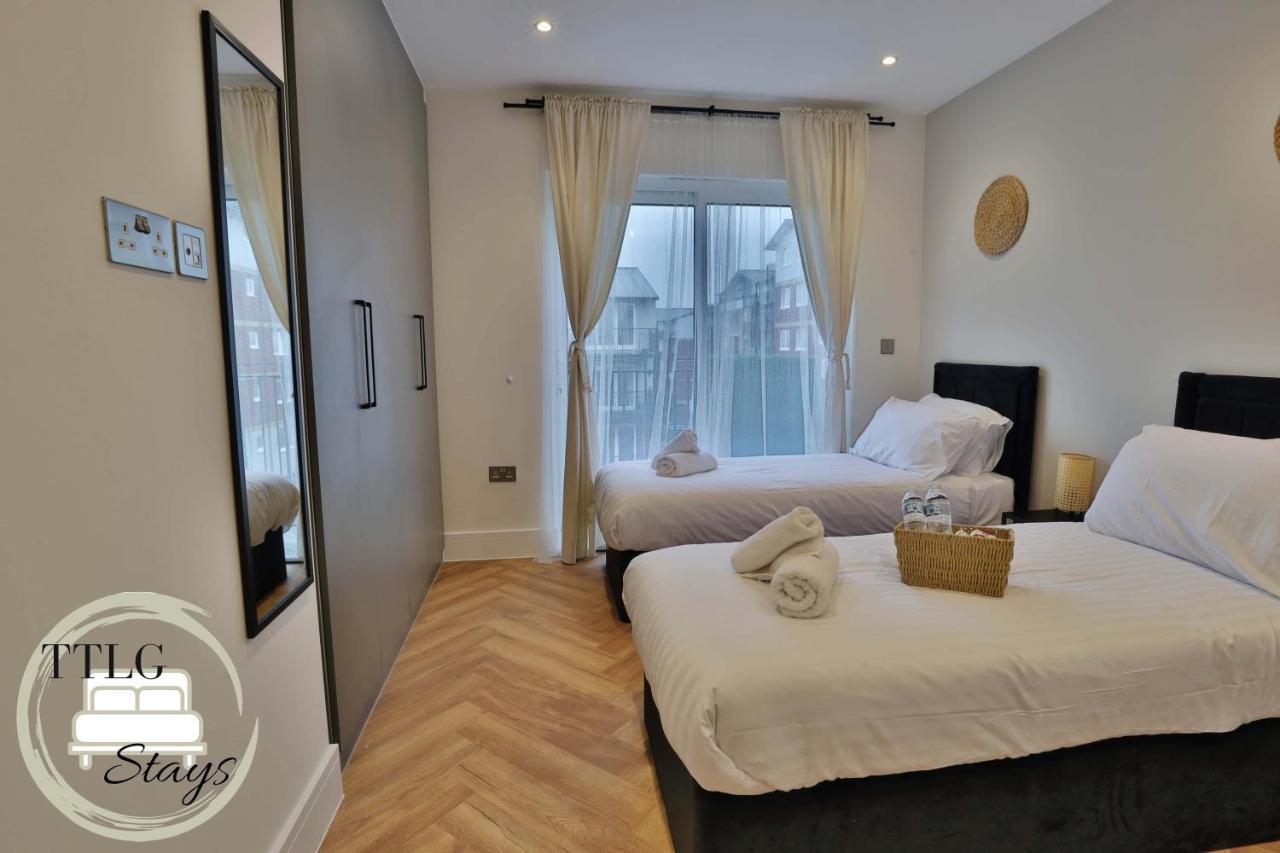 Newly-Built Urban Retreat By Ttlg Stays Rickmansworth Exteriör bild